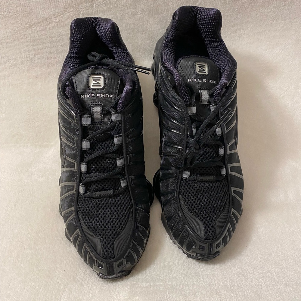 NIKE SHOX TL Black/Black